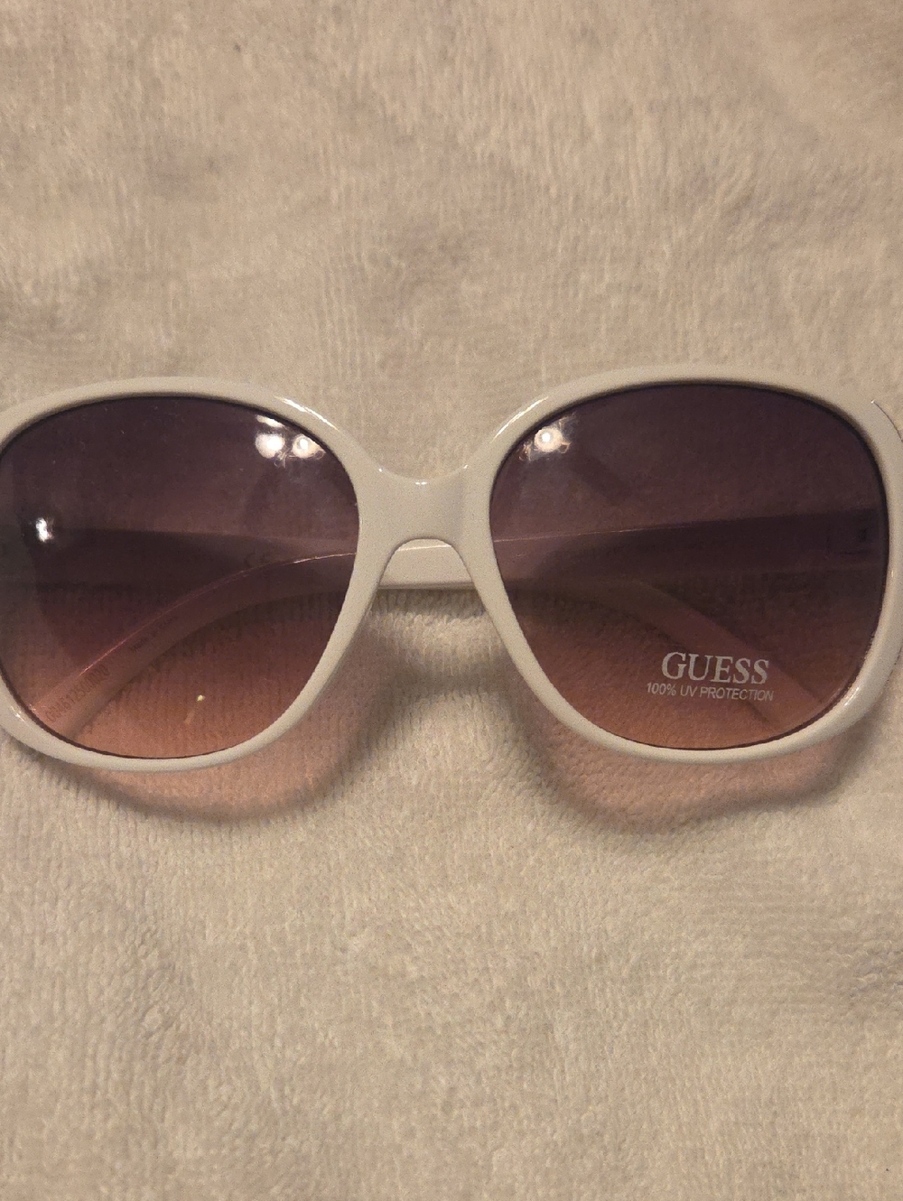 Guess White Frame Sunglasses with Gradient Purple-Brown Lenses #3